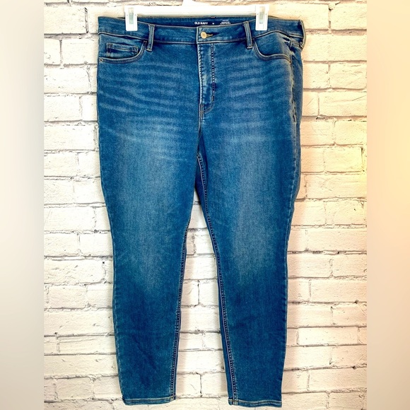Old Navy High Rise Rockstar Skinny Jeans size 18 - Picture 1 of 8